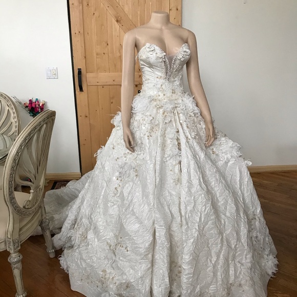 European Wedding gown euro 38. US 8 - Picture 5 of 12